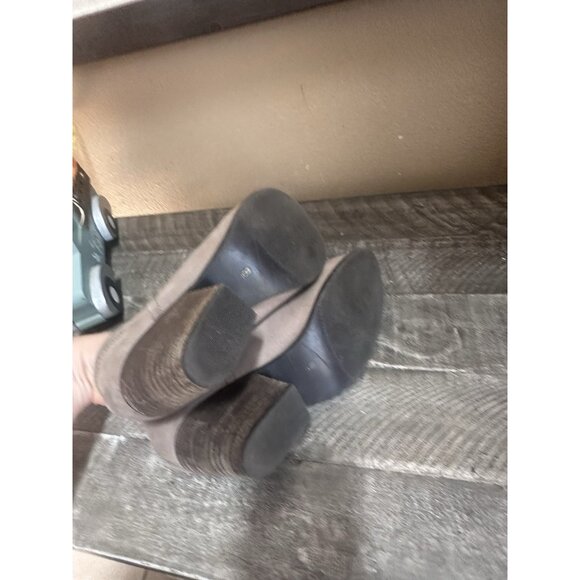 Steve Madden Women’s Austin Stone Nubuck Ankle Boots Shoes SZ 8 - Picture 5 of 5